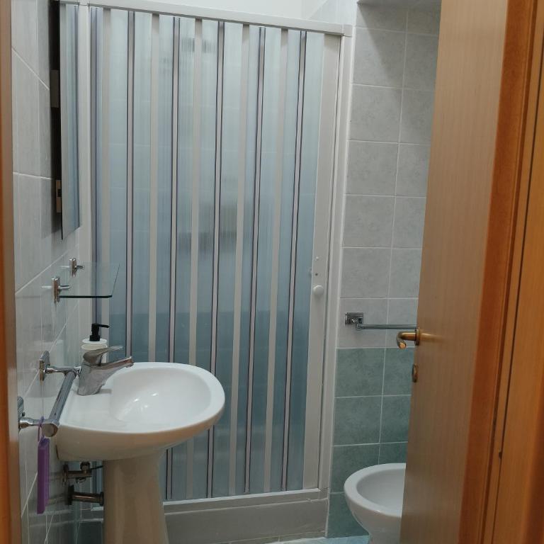 Trionfale Guest House - Camera Singola con Bagno in Comune - 3