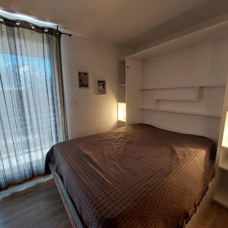 Studio 4 pers, au pied des pistes avec balcon - FR-1-516-81 - Estudio - 9