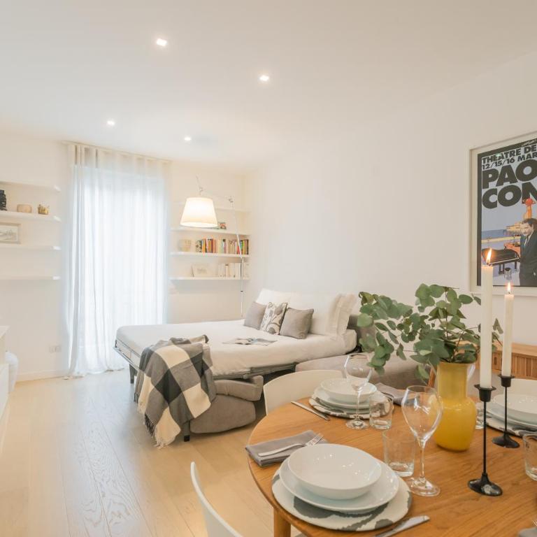 Central White Apartment by Rent All Como - Appartamento - 10