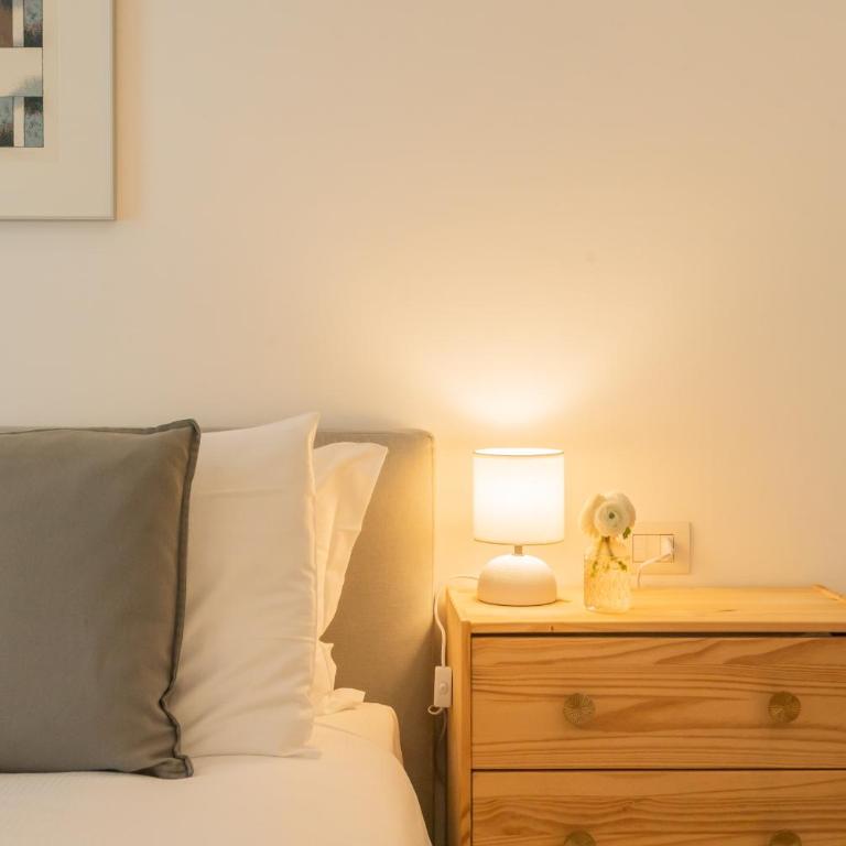 Central White Apartment by Rent All Como - Appartamento - 27