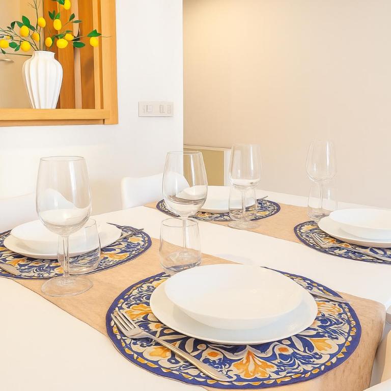 San Nicolas House, Loft Luminoso in Centro, easy car access - One-Bedroom Apartment - 20