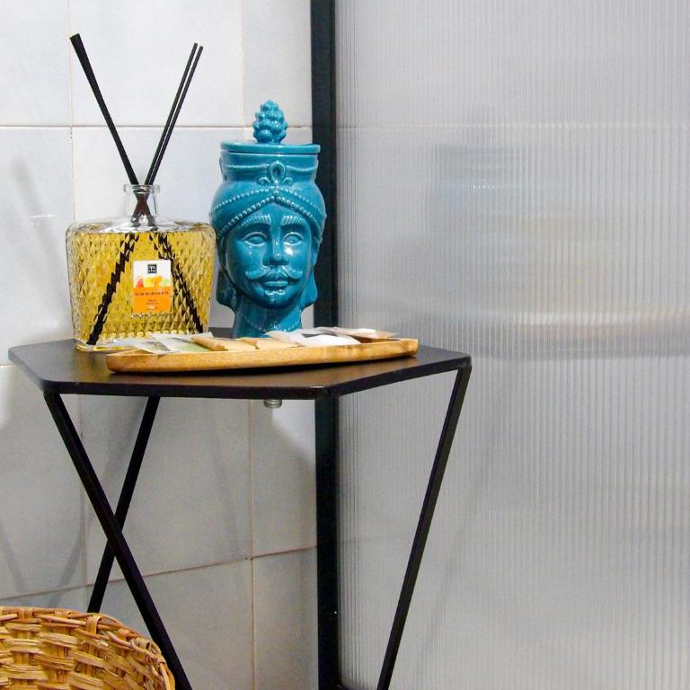San Nicolas House, Loft Luminoso in Centro, easy car access - One-Bedroom Apartment - 27