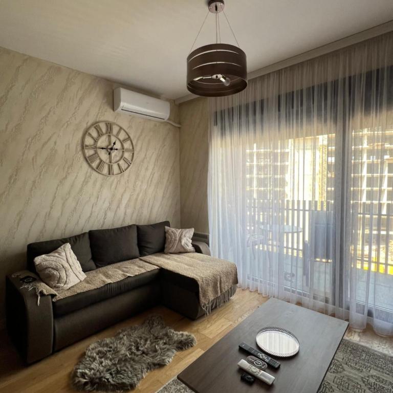 Mitra Apartmani - One-Bedroom Apartment - 1