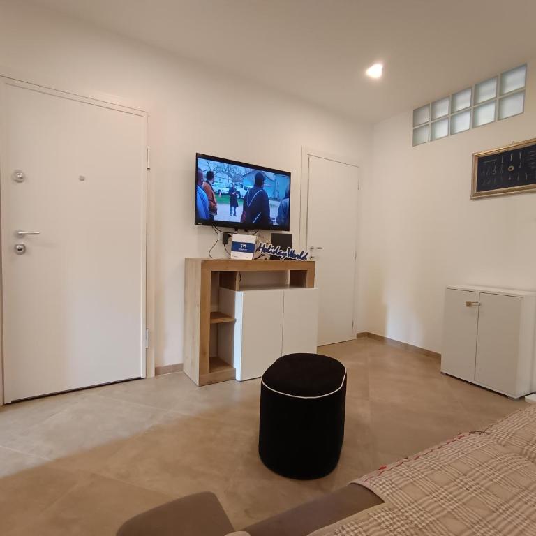 Antico Borgo Fornaci by Holiday World - Two-Bedroom Apartment - 10