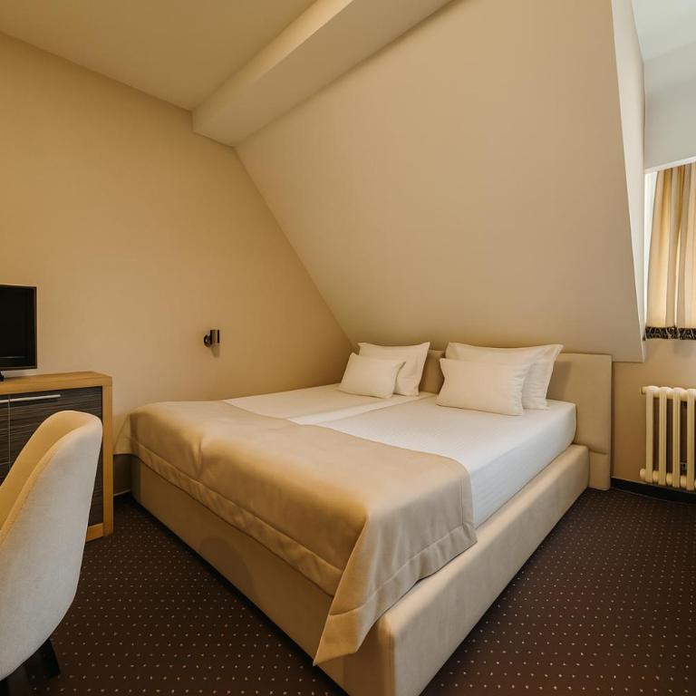 Central Konaci Apartments & Studio by Husky - Studio s King-sajz Krevetom i Sofom na Izvlačenje - 3