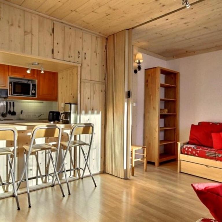 Studio rénové sud avec balcon, 3/4 pers., au pied des pistes - Studio - 8