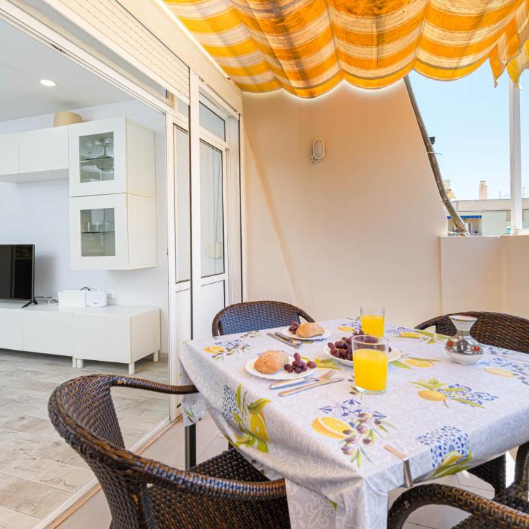 WintowinRentals Central apartment just 3 minutes from the beach in Fuengirola - Apartamento de 1 dormitorio - 15