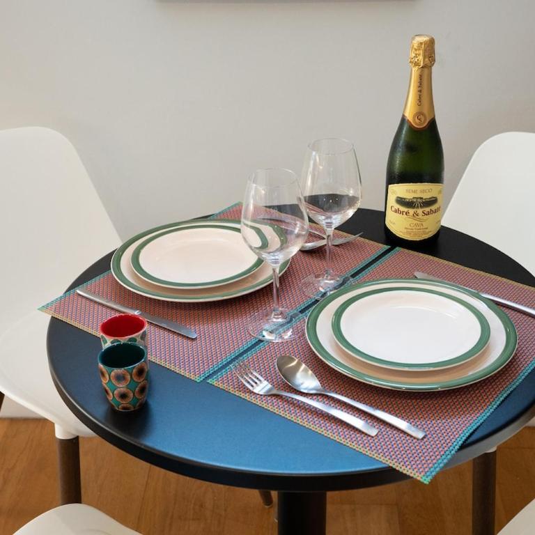 3 min walk - Puerta del Sol - AC Every Room - Desk - Two-Bedroom Apartment - 35