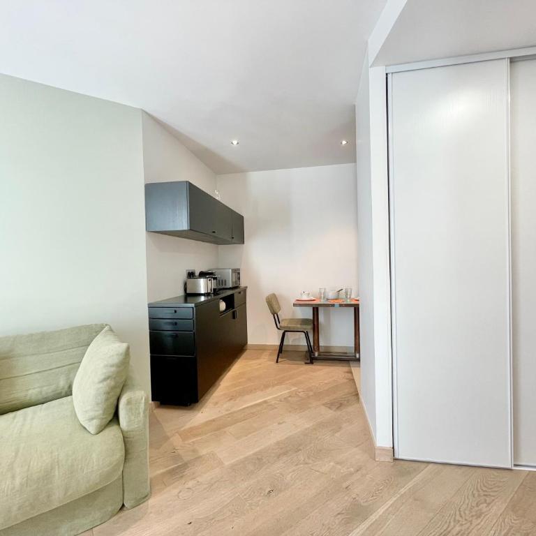 PARISIAN HOME l MONTMARTRE - Appartement 1 Chambre - n° 6 - 15