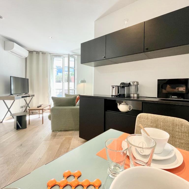 PARISIAN HOME l MONTMARTRE - Appartement 1 Chambre - n° 6 - 18