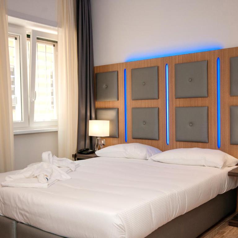 Vatican Relais Rome - Camera Matrimoniale con Letto Supplementare - 6