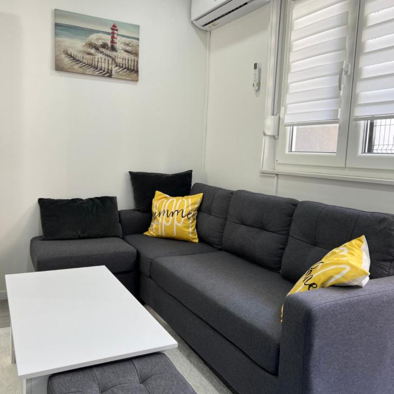 Apartments Aura - One-Bedroom Apartment - 2