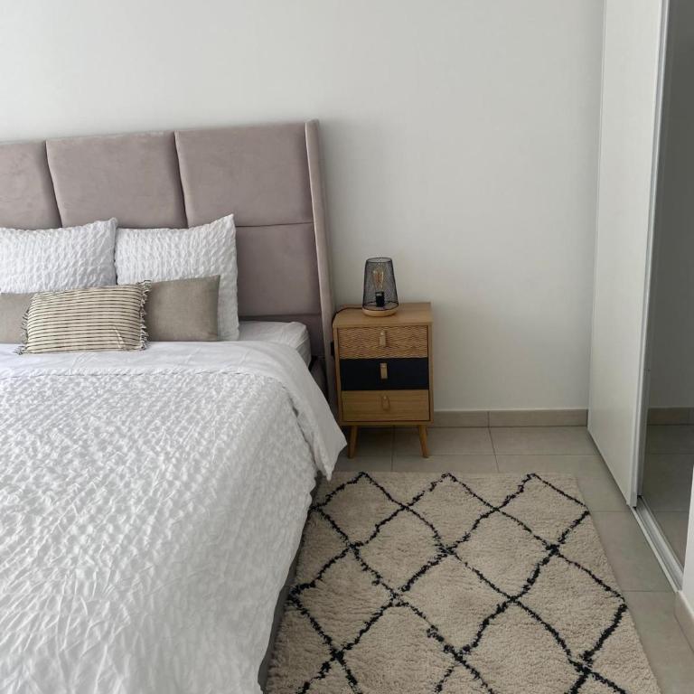 New T3 tram parking Port Marianne - Two-Bedroom Apartment - 8