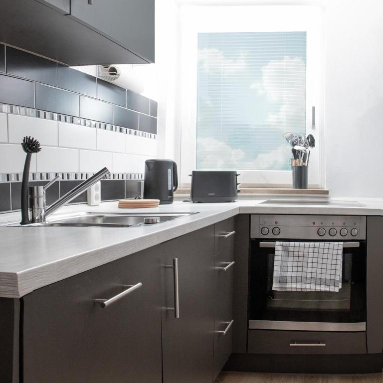 Stylish city apartment, close to the English Garden - Four-Bedroom Apartment - 5