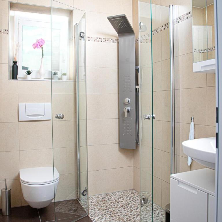 Stylish city apartment, close to the English Garden - Four-Bedroom Apartment - 10