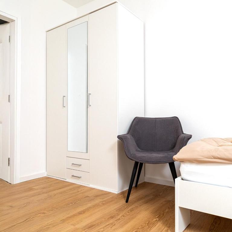 Stylish city apartment, close to the English Garden - Four-Bedroom Apartment - 12