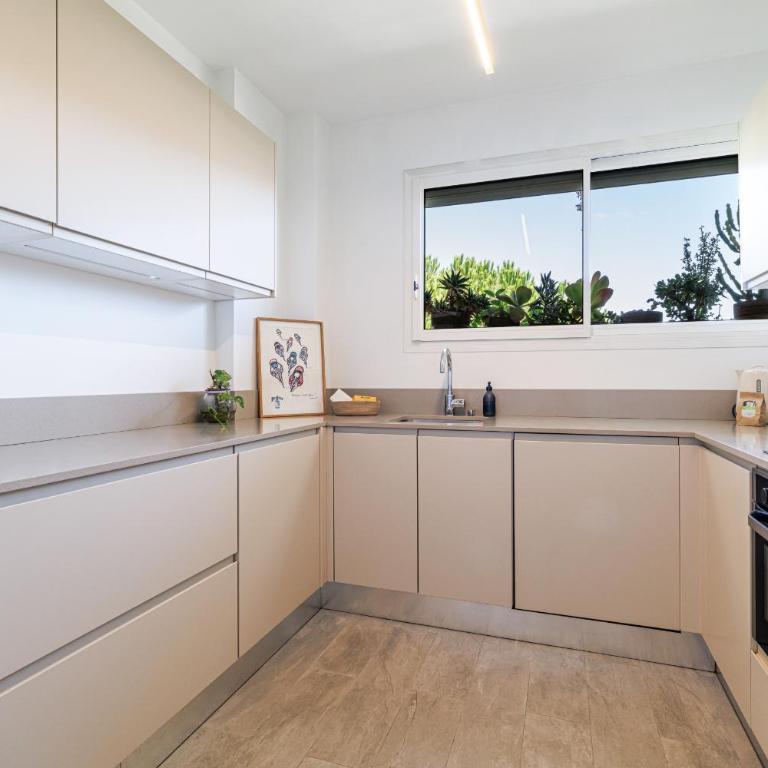 Quiet & Open View - 1 Bdr Large Terrace - Appartement 1 Chambre avec Balcon et Vue sur la Ville - 23
