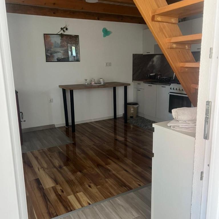 Nisa & De Apartmani - One-Bedroom Apartment - 9