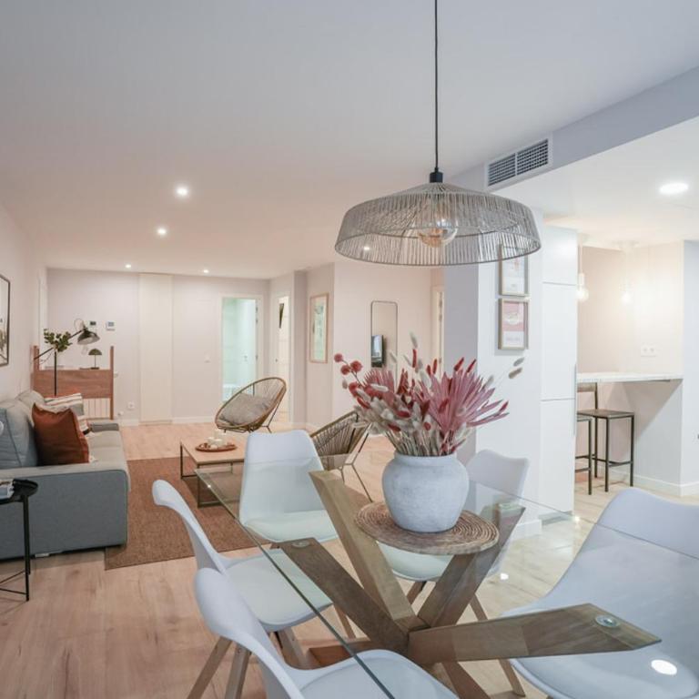 Renovated with pool -2Bedrooms 2Baths-Chamberí - Two-Bedroom Apartment - 3