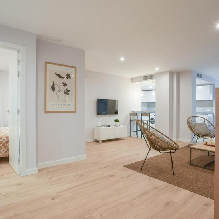 Renovated with pool -2Bedrooms 2Baths-Chamberí - Two-Bedroom Apartment - 5