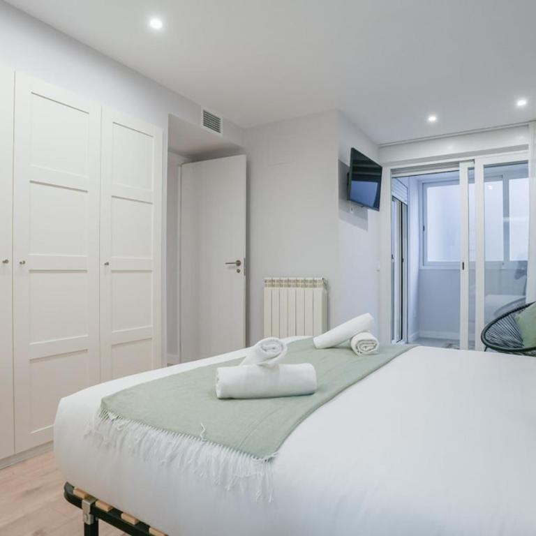 Renovated with pool -2Bedrooms 2Baths-Chamberí - Two-Bedroom Apartment - 18