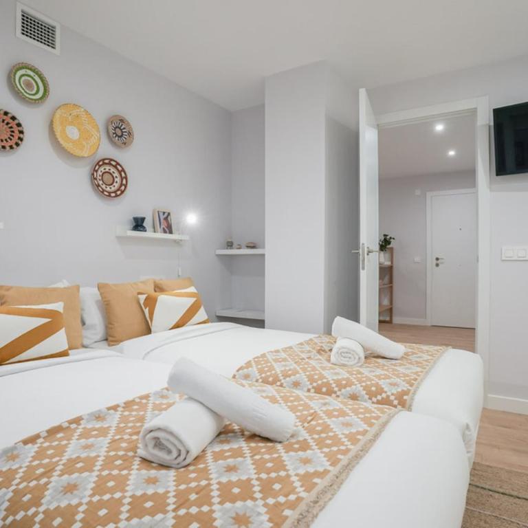 Renovated with pool -2Bedrooms 2Baths-Chamberí - Two-Bedroom Apartment - 23