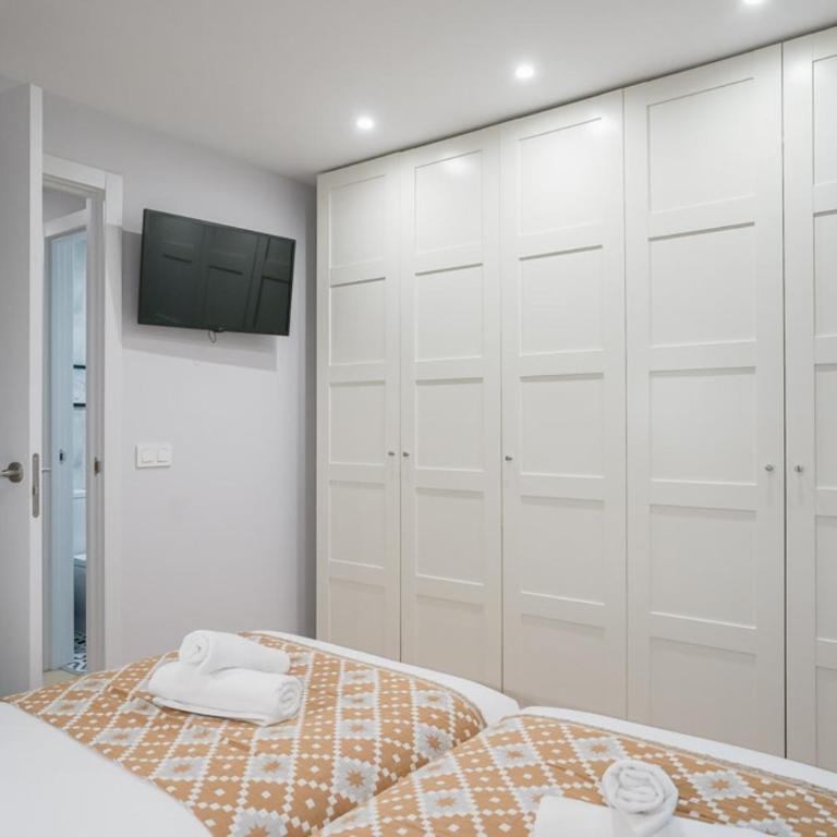 Renovated with pool -2Bedrooms 2Baths-Chamberí - Two-Bedroom Apartment - 24