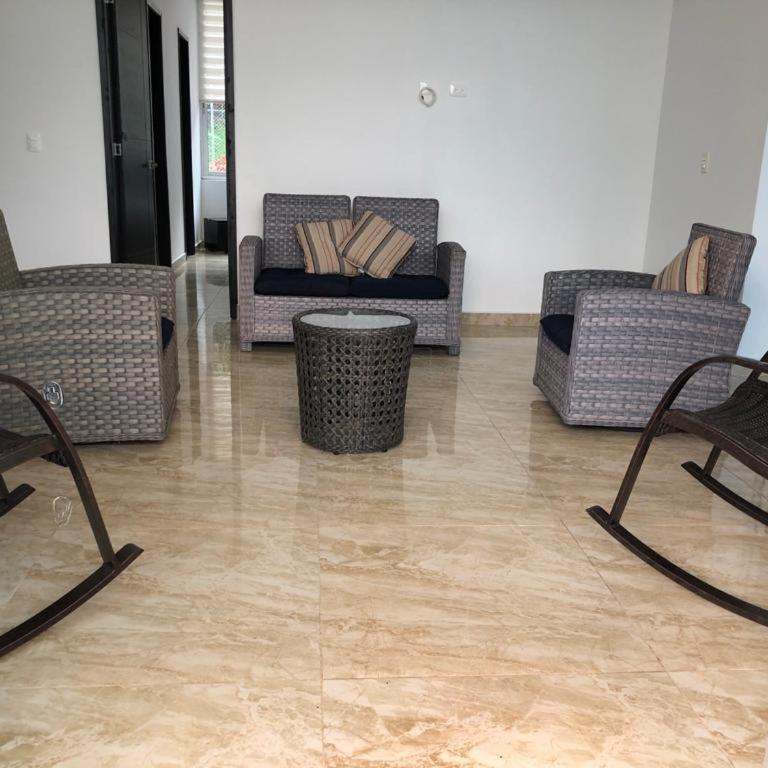 Villa familiar para descanso en La Mesa - Villa - 27