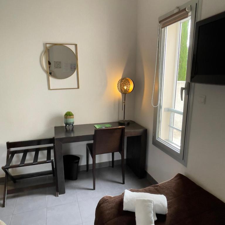 Patio De Violette - Chambre Triple - 4