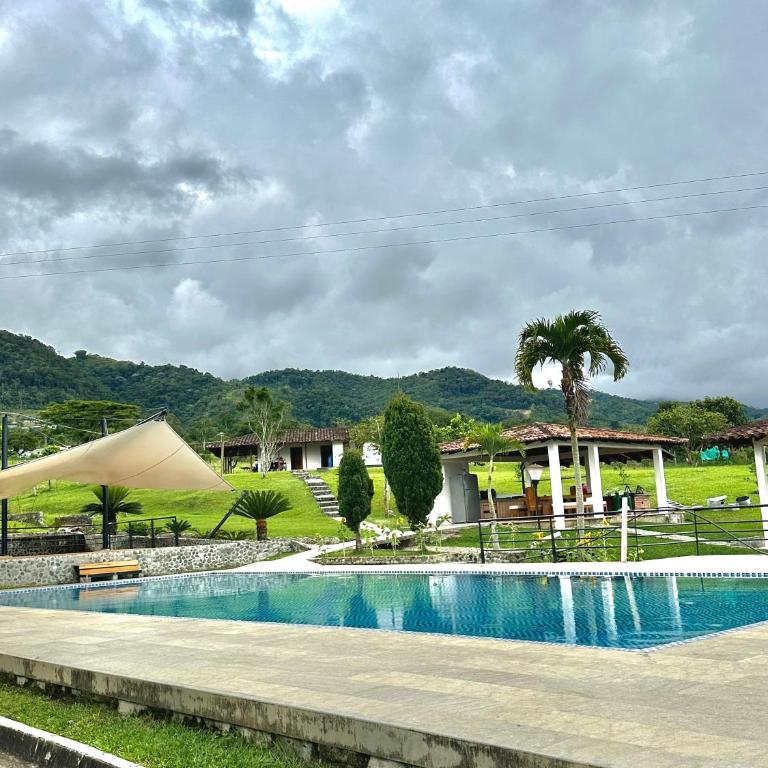 Finca Lago Calima #2 - Casa de 6 dormitorios - 31
