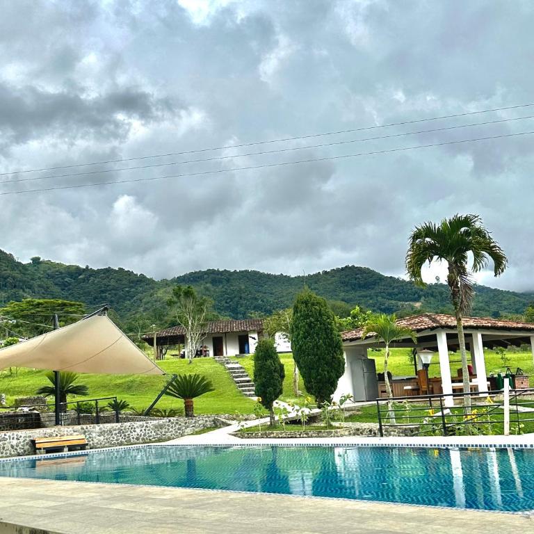Finca Lago Calima #2 - Casa de 6 dormitorios - 47