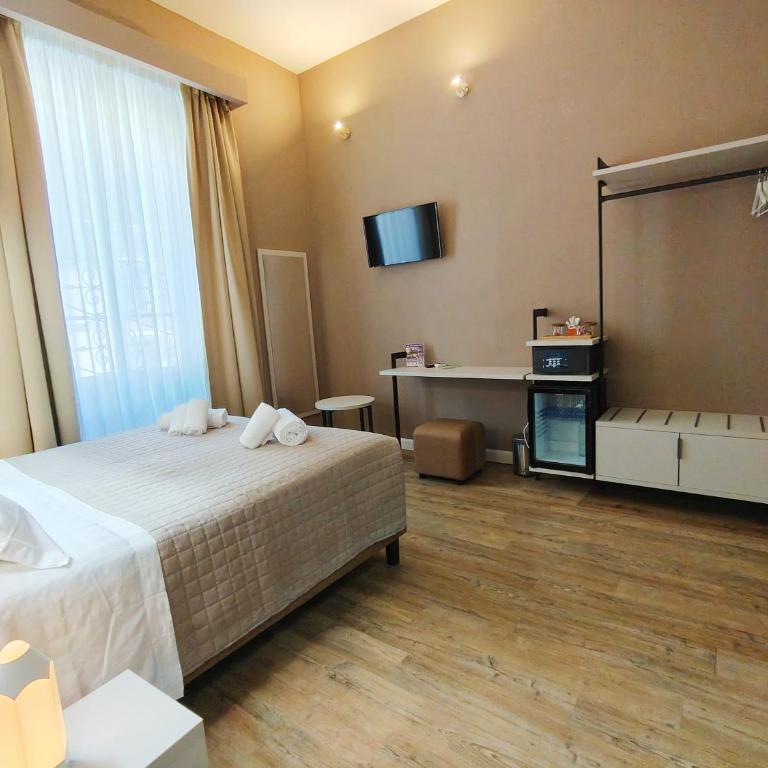 Nicole Suite - Camera Superior Matrimoniale/Doppia con Letti Singoli con Vista Città - 10