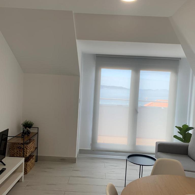 Canelas 22 - Apartamento de 2 dormitorios con terraza y vistas al mar - 7
