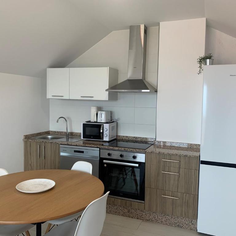 Canelas 22 - Apartamento de 2 dormitorios con terraza y vistas al mar - 3
