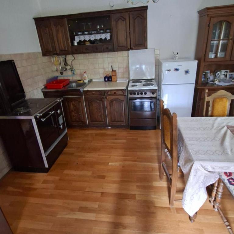 Guest House Milena - Apartment with Terrace - 5