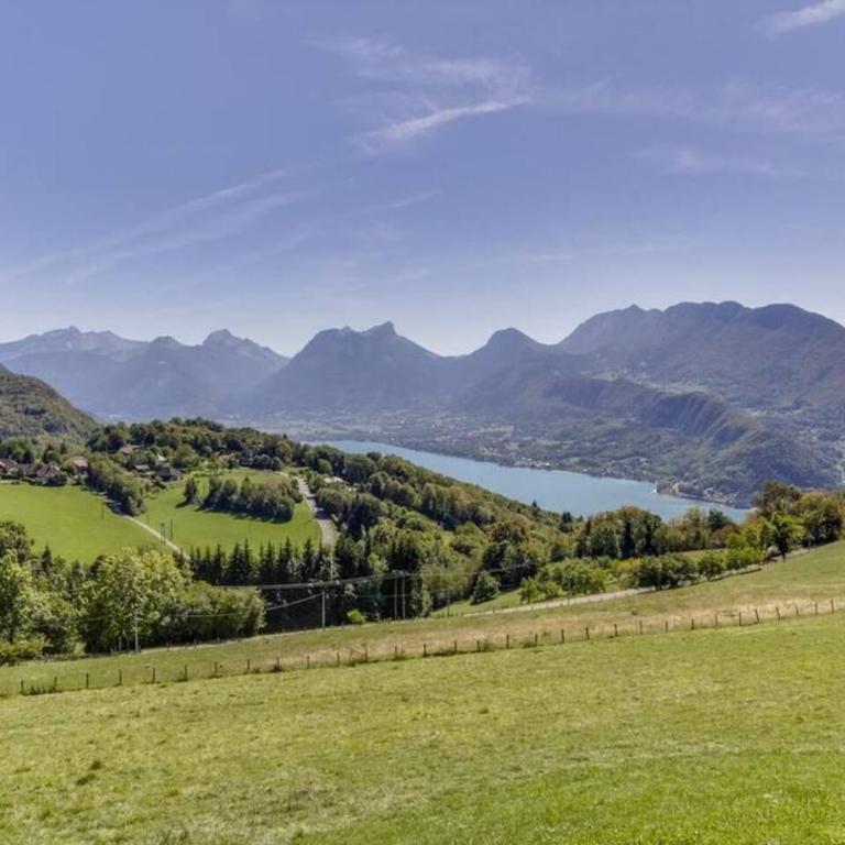 Bergerie Loft Apartment with Panoramic Lake - Appartement - 13