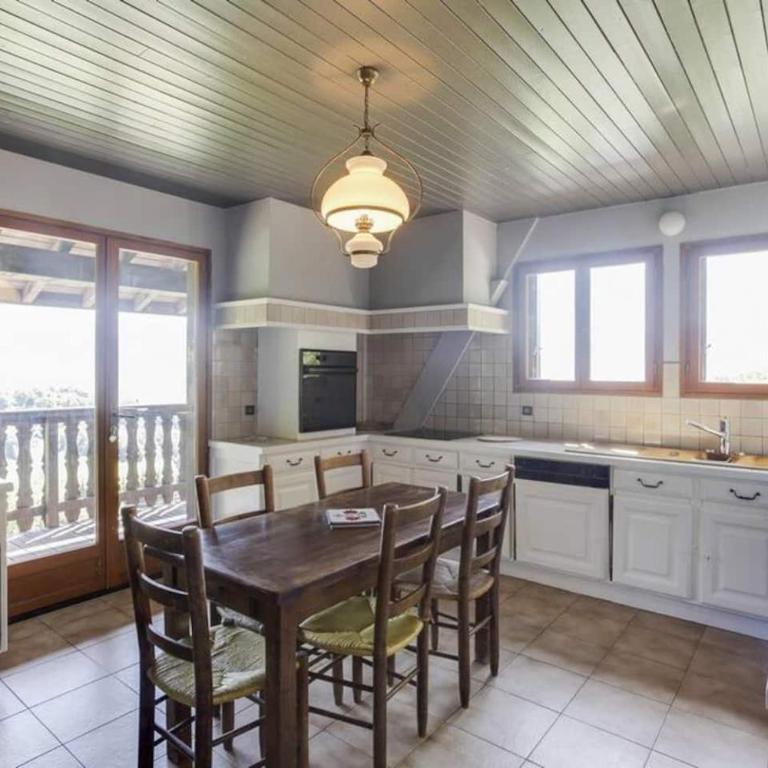 Bergerie Loft Apartment with Panoramic Lake - Appartement - 8