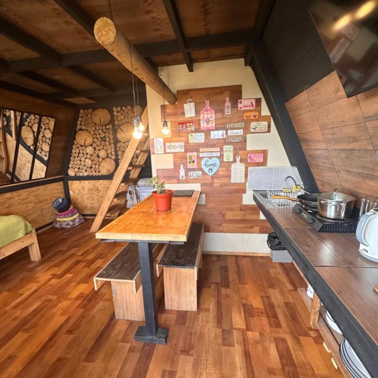 La Cabaña Lodge - One-Bedroom Chalet - 17