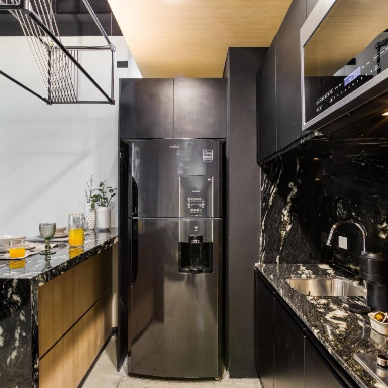 Downtown Designer Apartments by ULIV - Superior Apartment - 16