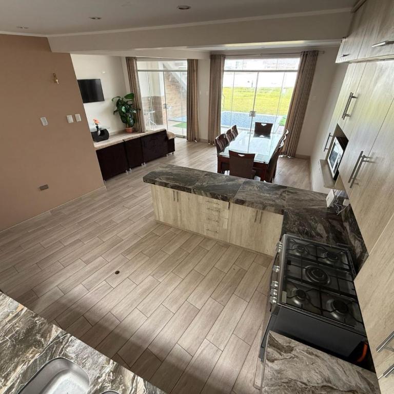 Laguna Azul Tacna - Three-Bedroom Apartment with View - 6