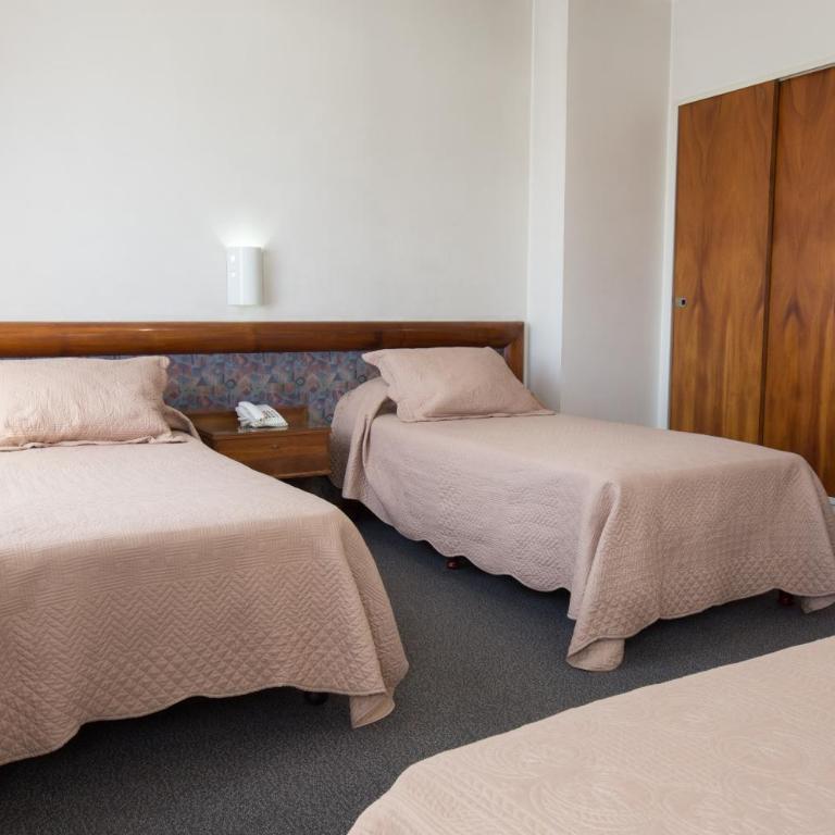 Hotel Parlamento - Quadruple Room - 3