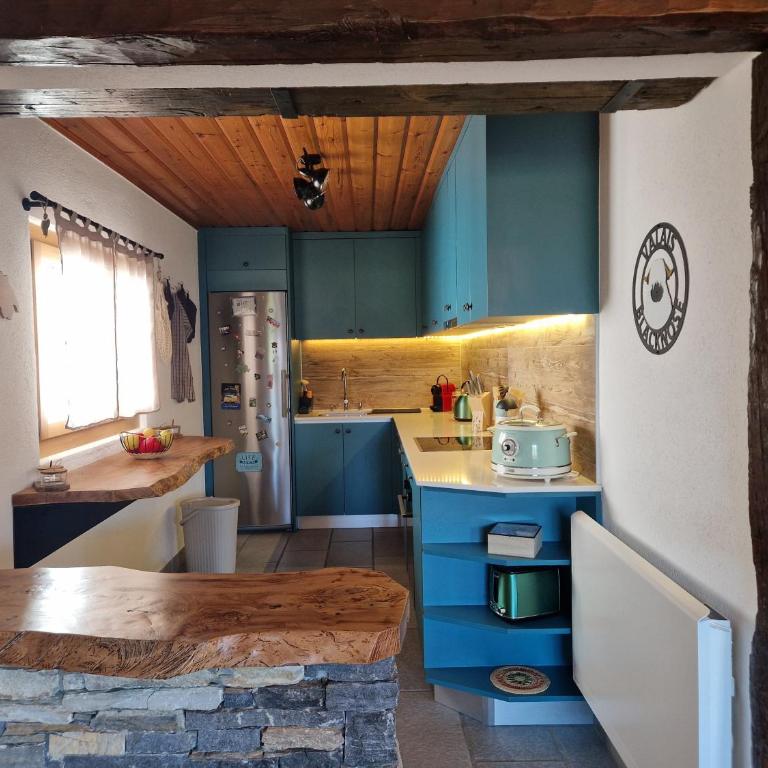 Chalet typique proche Crans Montana - Chalet - 17