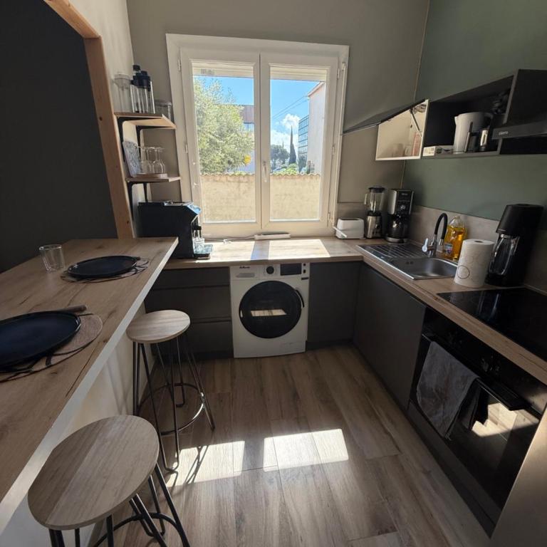 Appartement en centre-ville parking privé - Apartment mit 1 Schlafzimmer - 10