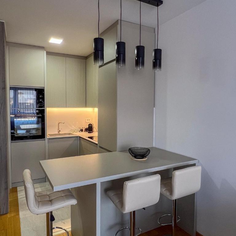 Modern Suites - Apartman sa 2 Spavaće Sobe - 13