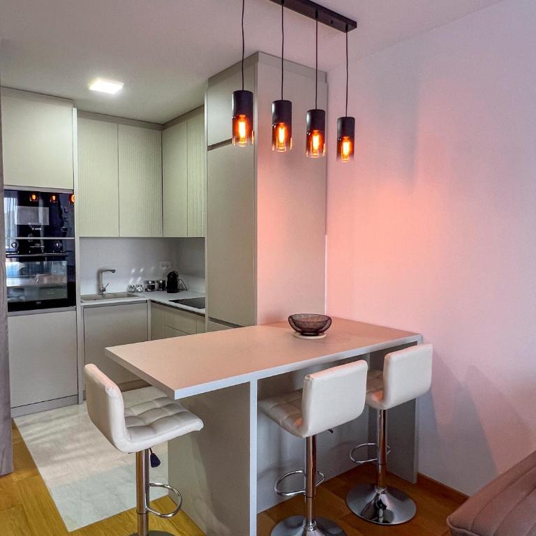 Modern Suites - Apartman sa 2 Spavaće Sobe - 16