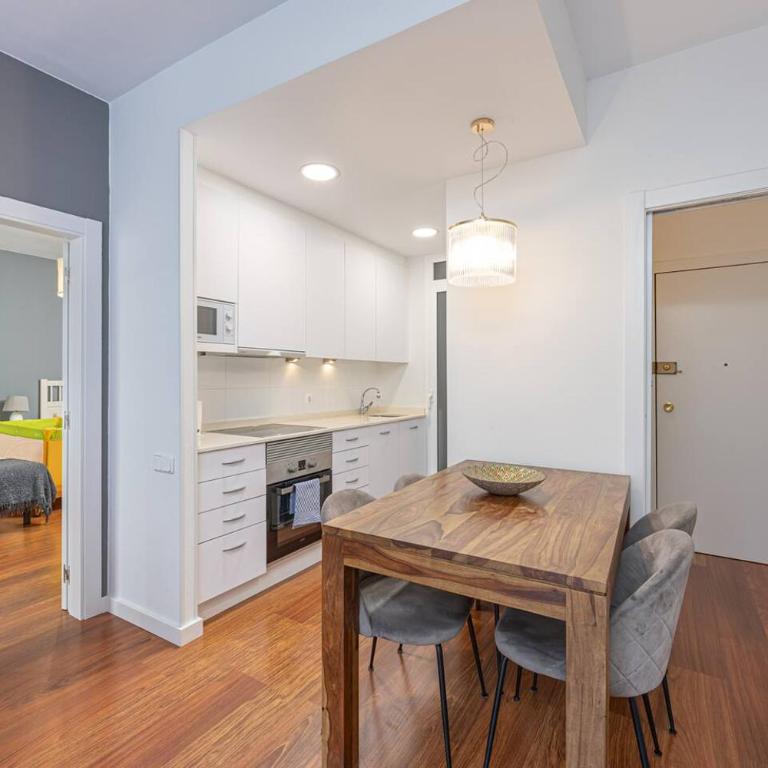 Live Like A Local In Bcn - Apartment - 3