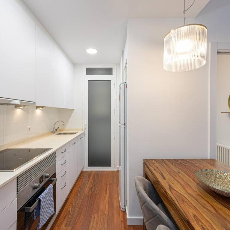 Live Like A Local In Bcn - Apartment - 4