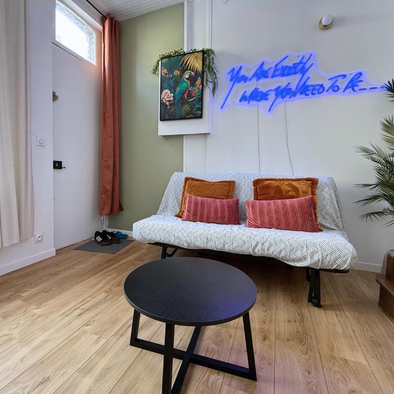 La Maison nette, calme, parking, 6 min a gare - Haus mit 1 Schlafzimmer - 5