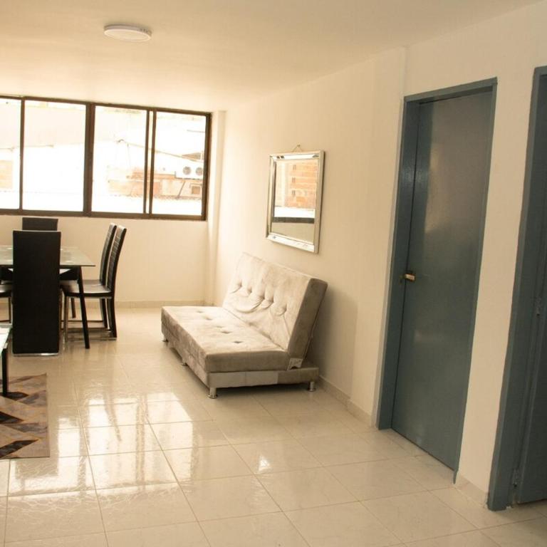 Serene & Comfy Retreat 2min to Beach Parking - Apartamento de 2 dormitorios - 11