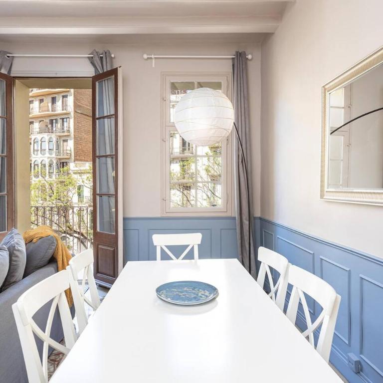 Classic apartment with terrace - Apartment - 5